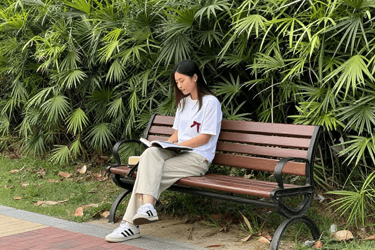幸运日素材：幸运日：闪耀的祝福与美好时光