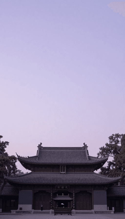 低多边形素材：寺庙古树的静谧：淡紫灰调治愈艺术插画