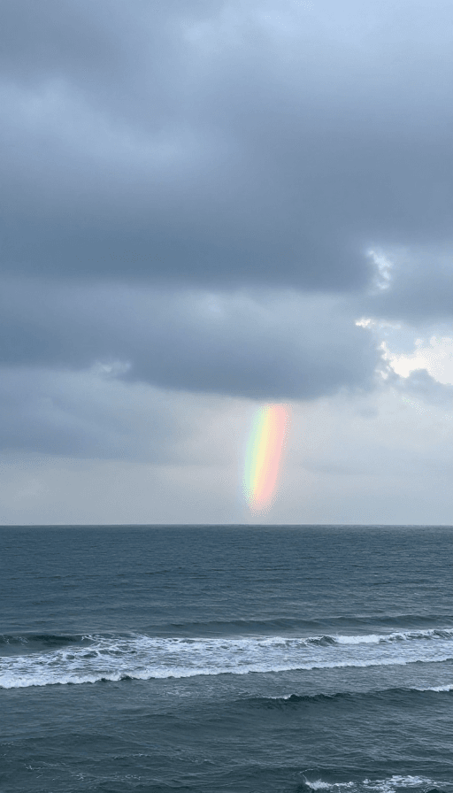 海洋摄影素材：雨后海边海市蜃楼奇观实拍