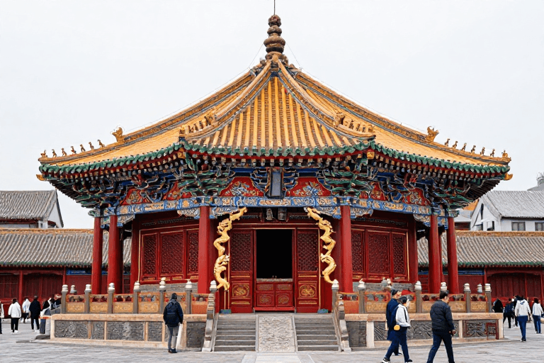 黄绿琉璃瓦素材：沈阳故宫大政殿全景：皇家建筑之美与历史韵味