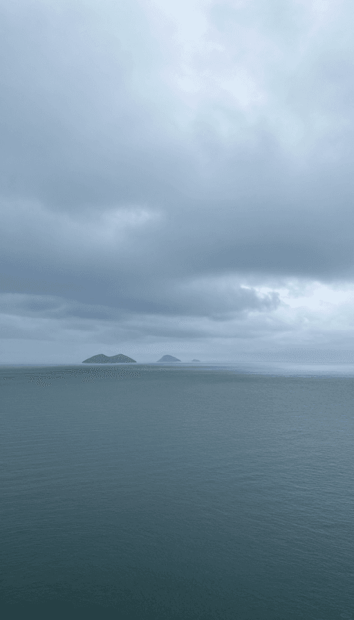 雨后景色素材：雨后海上空幻现海市蜃楼美景