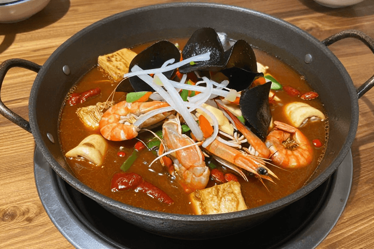 好运素材：幸运日：卡通风格庆祝好运与幸福时刻