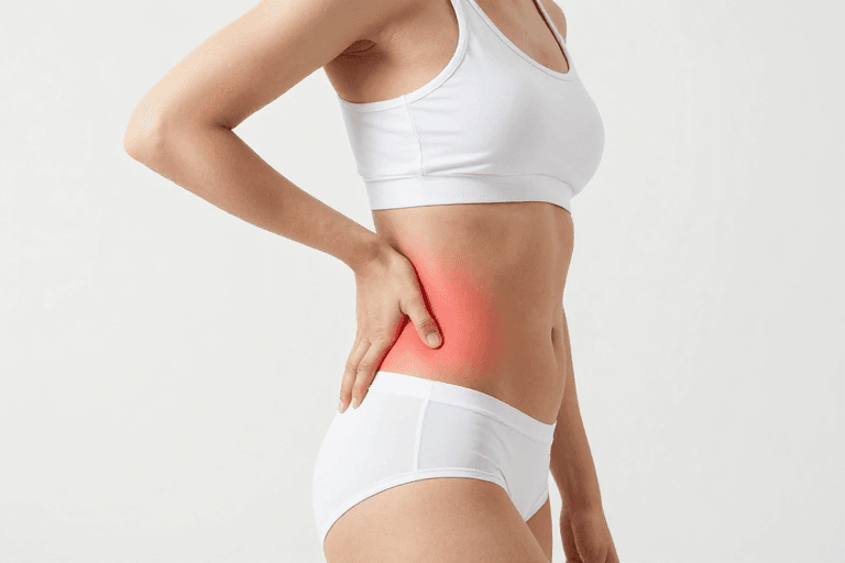 自然光照明素材：女性腰部疼痛缓解：专业康复护理宣传