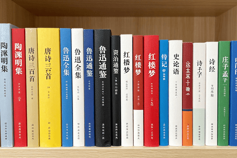 书店宣传素材：光影下的经典：中式古籍书展实景拍摄