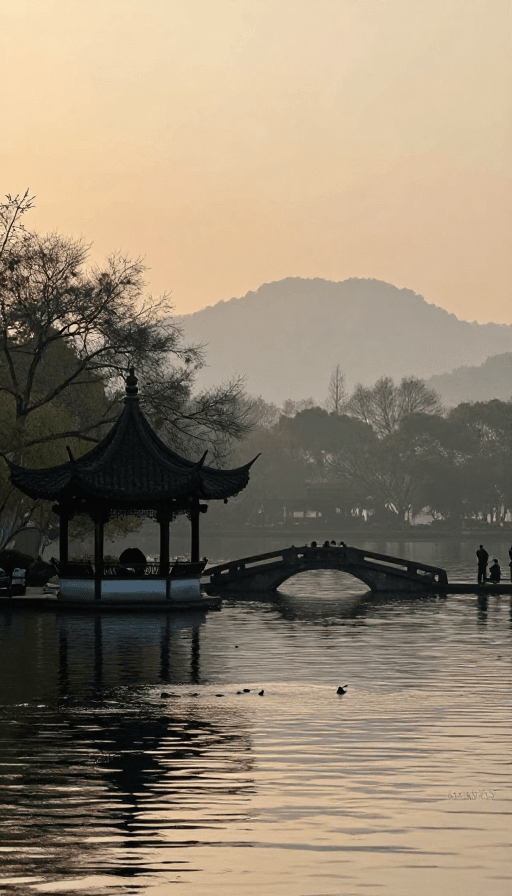 旅游宣传素材：水墨江南：杭州西湖西线清明秘境游