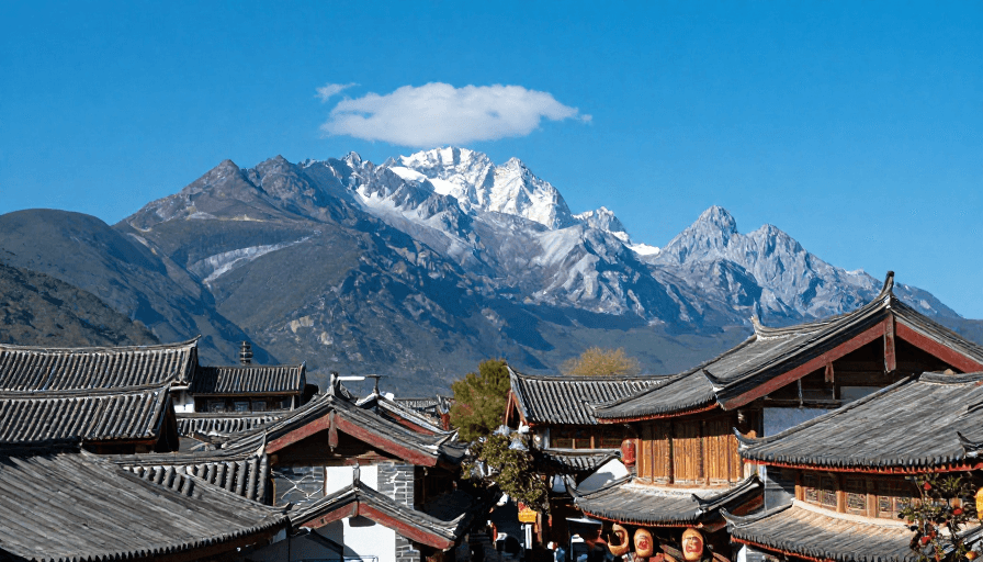 旅游摄影素材：丽江古城人文风情：古韵与自然交融的风景
