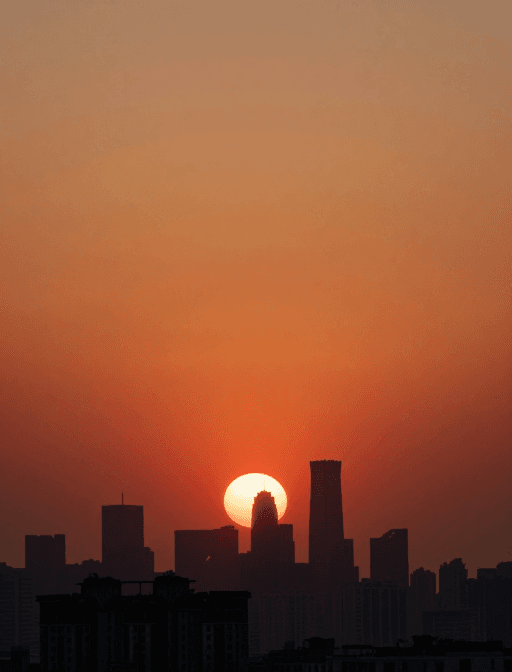 希望象征素材：红日破晓 城市晨曦中的壮丽剪影